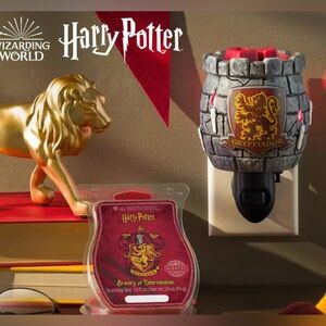 NEW Harry Potter Gryffindor Wall Plug-In Warmer